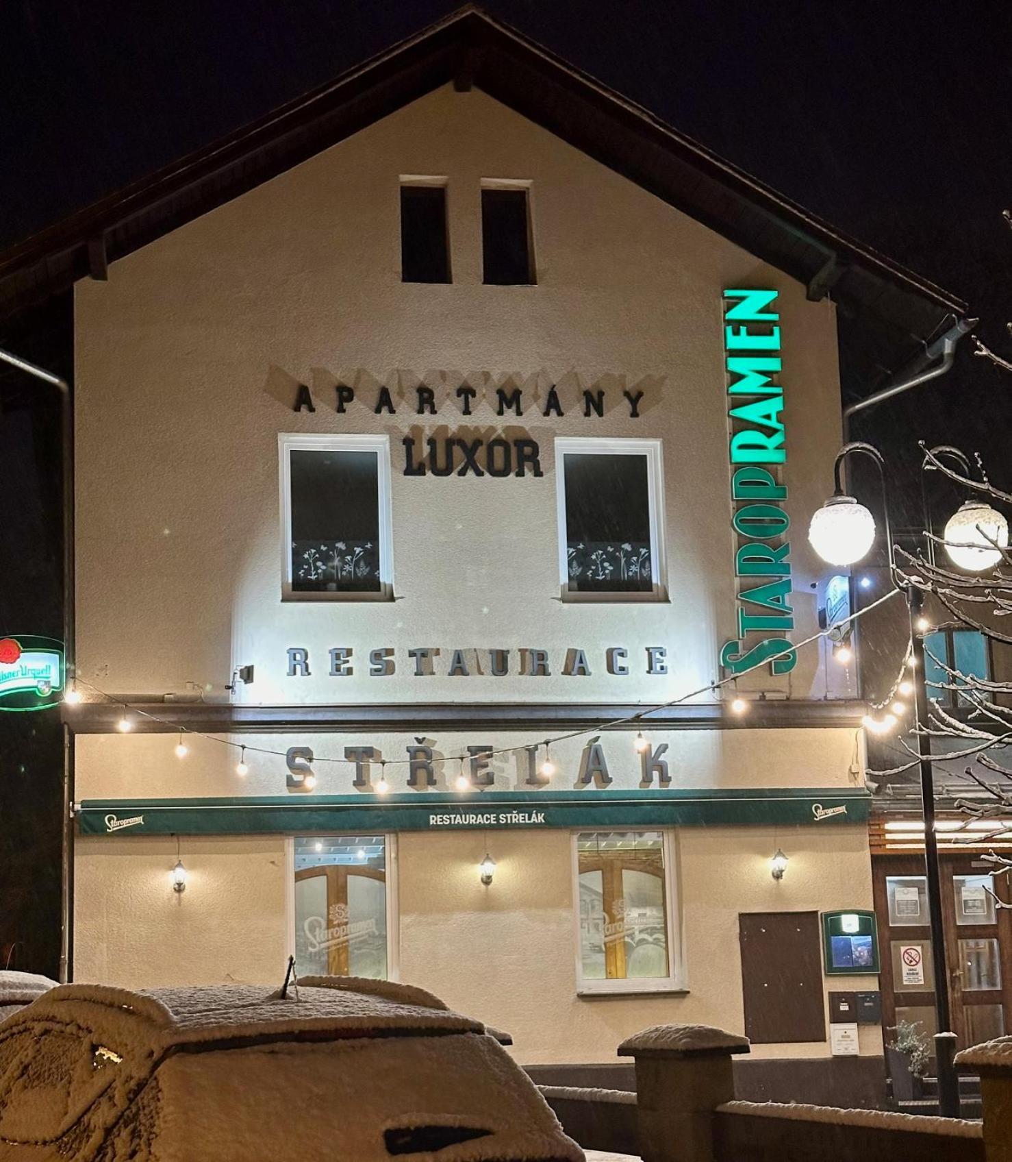 Apartmány LUXOR Česká Lípa Esterno foto